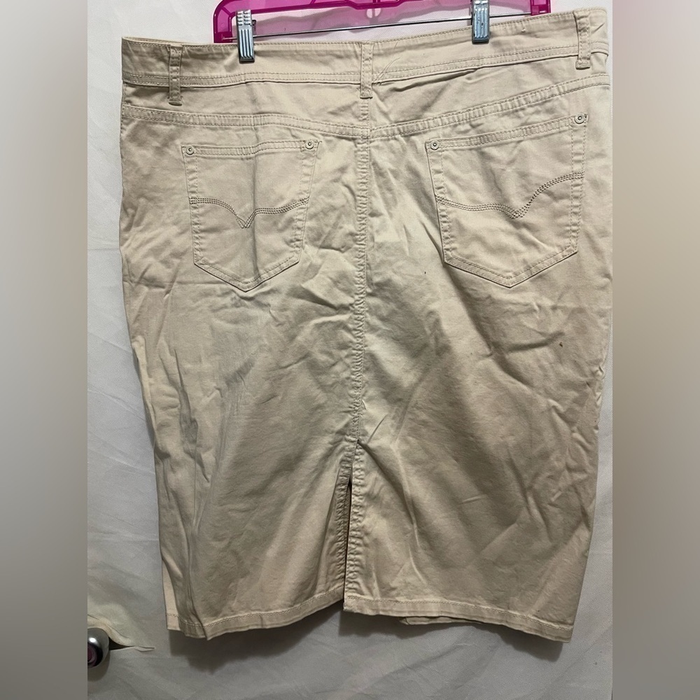 Women vidy’s khakki skirt - Picture 3 of 6